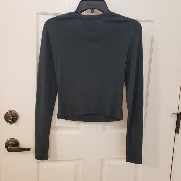 DAYDREAMER New York Peek-A-Boo Long Sleeve Tee Gray Graphic, Size Small - Picture 3 of 6